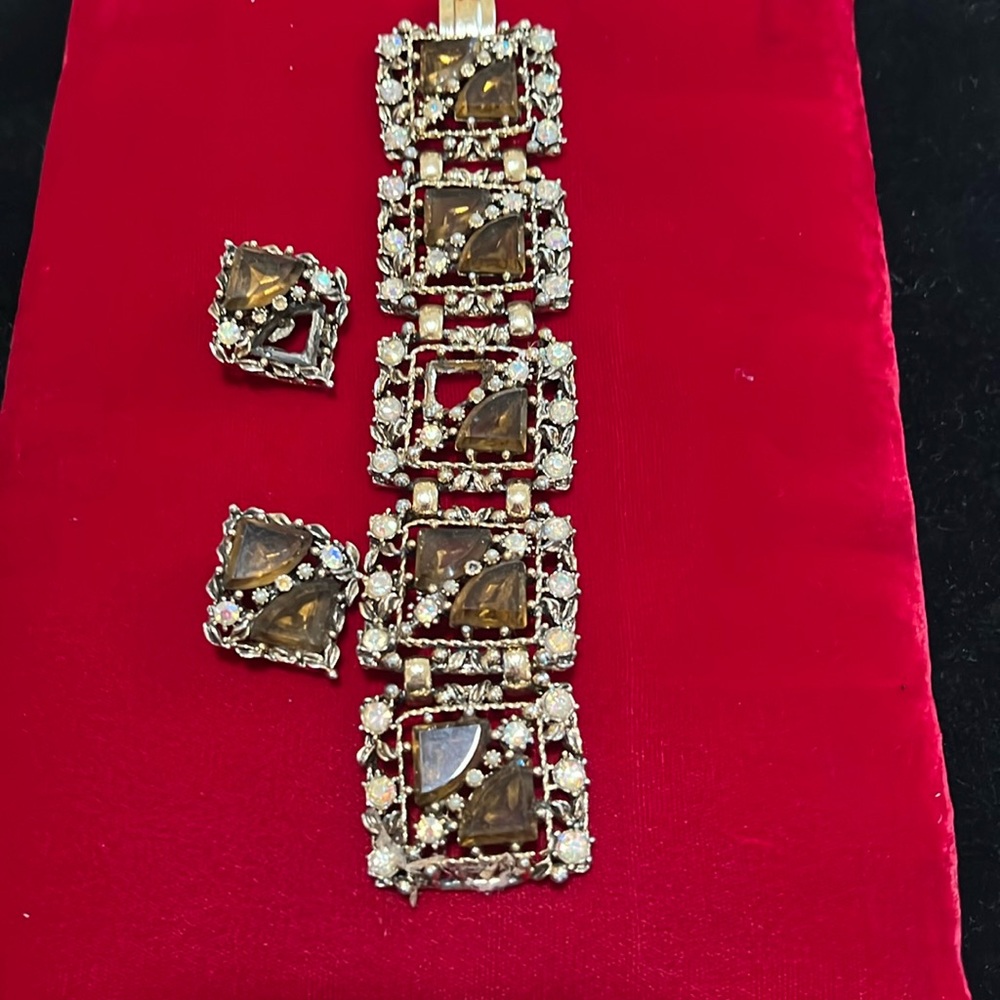 Vintage braclet and clip earings